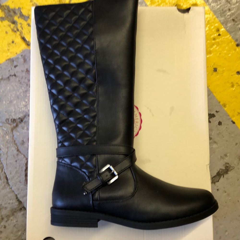 Black boots